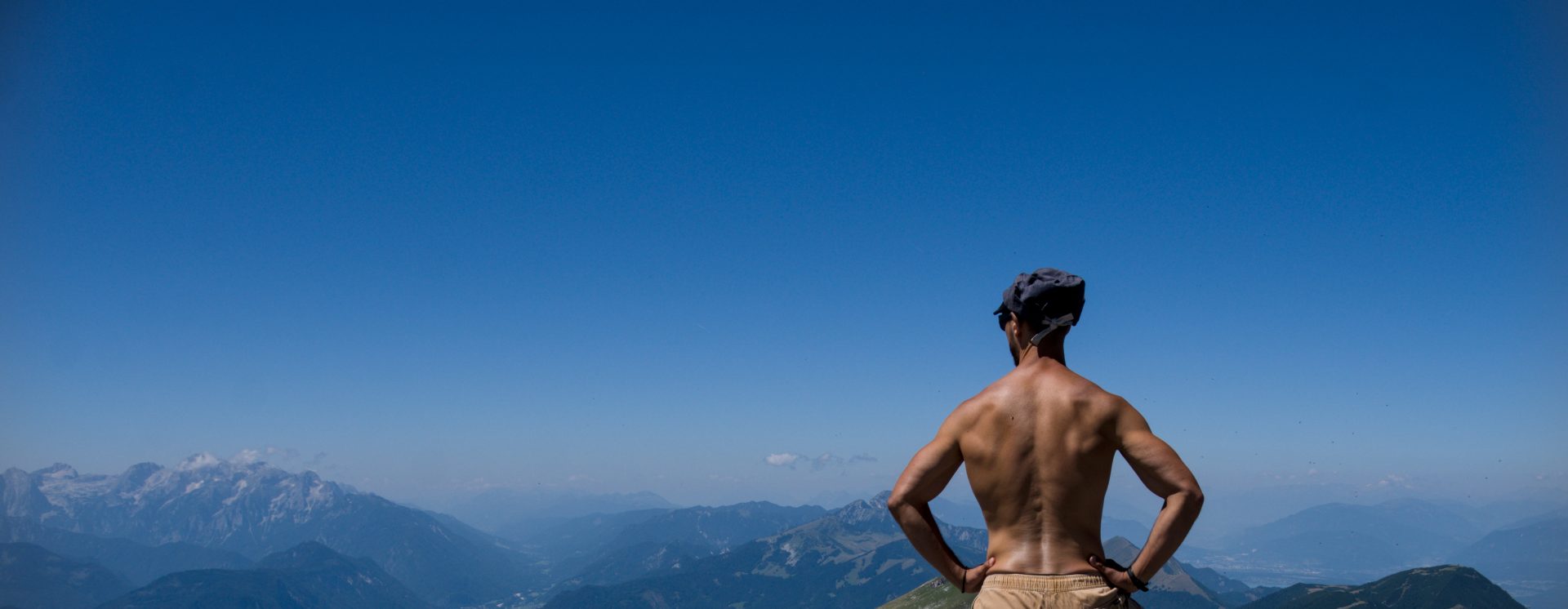 Tobias von BergGesundheit vor weiter Bergkulisse